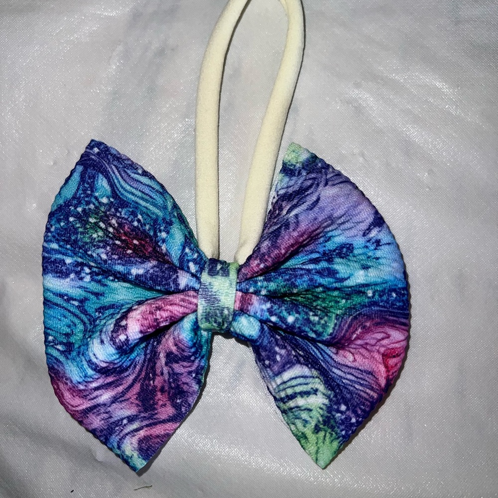 Big bow on nylon